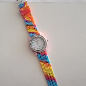 Vintage Watches Geneva Quartz Watch Rainbow Strap Rhinestone Bezel 2000s Style